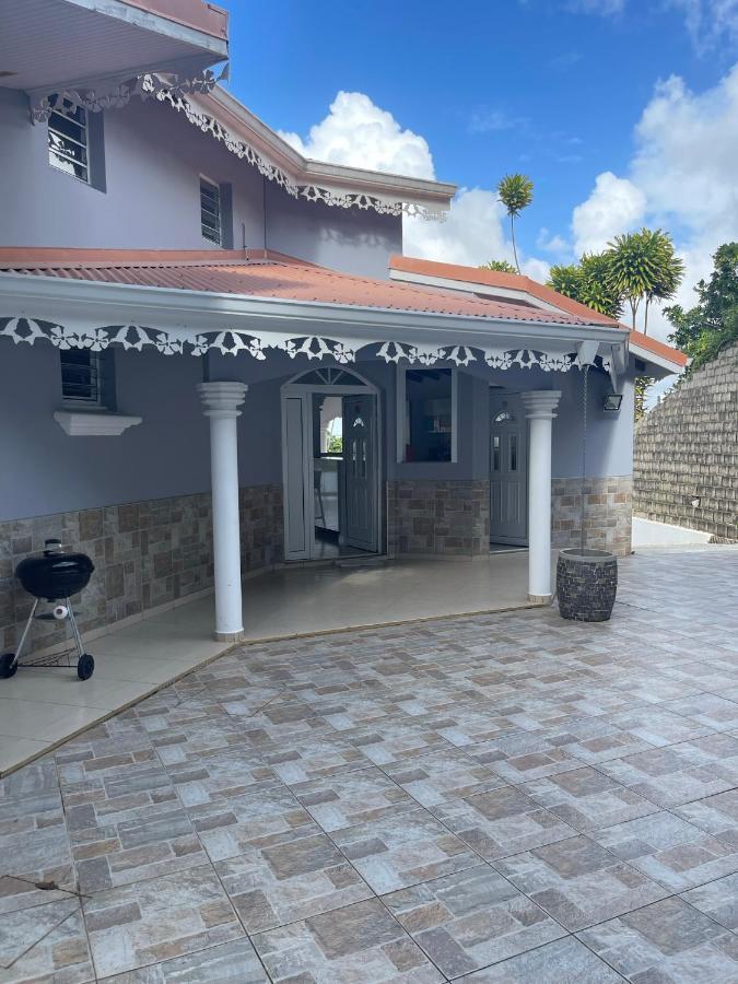 Les Appart Villa Sunbay Caraibes Avec Piscine Privative Vue Mer Et Montagne Le François Exteriér fotografie