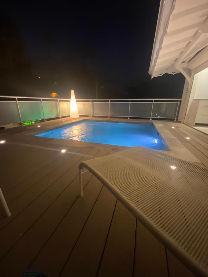 Les Appart Villa Sunbay Caraibes Avec Piscine Privative Vue Mer Et Montagne Le François Exteriér fotografie