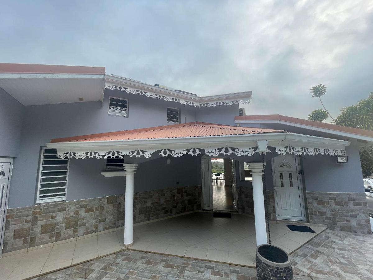 Les Appart Villa Sunbay Caraibes Avec Piscine Privative Vue Mer Et Montagne Le François Exteriér fotografie