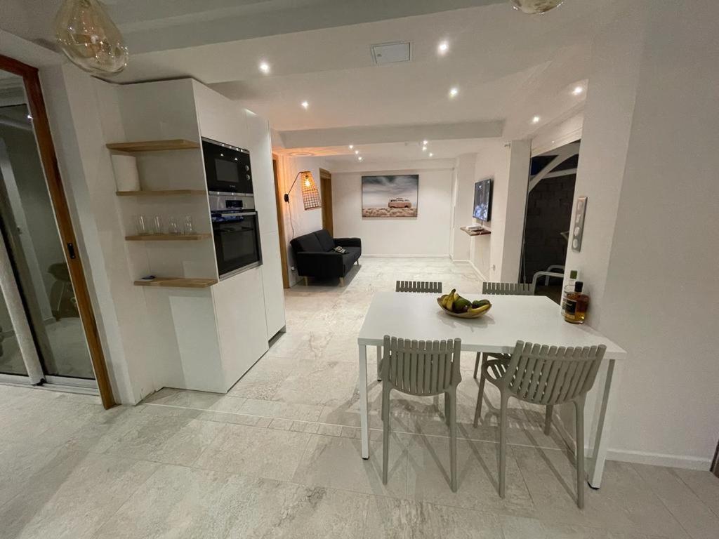 Les Appart Villa Sunbay Caraibes Avec Piscine Privative Vue Mer Et Montagne Le François Exteriér fotografie
