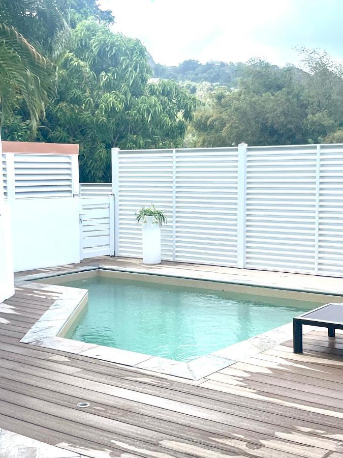 Les Appart Villa Sunbay Caraibes Avec Piscine Privative Vue Mer Et Montagne Le François Exteriér fotografie