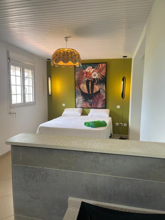 Les Appart Villa Sunbay Caraibes Avec Piscine Privative Vue Mer Et Montagne Le François Exteriér fotografie