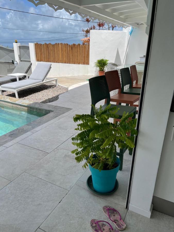 Les Appart Villa Sunbay Caraibes Avec Piscine Privative Vue Mer Et Montagne Le François Exteriér fotografie