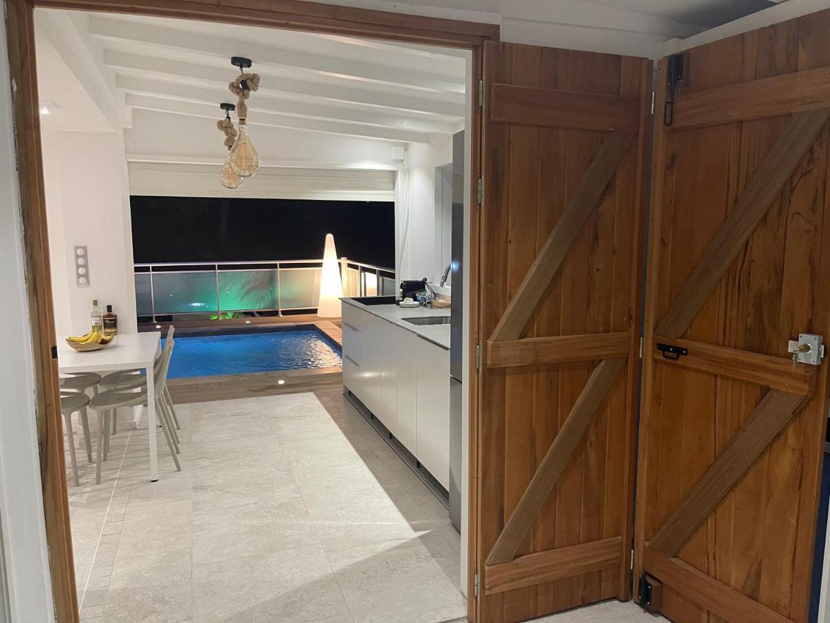 Les Appart Villa Sunbay Caraibes Avec Piscine Privative Vue Mer Et Montagne Le François Exteriér fotografie