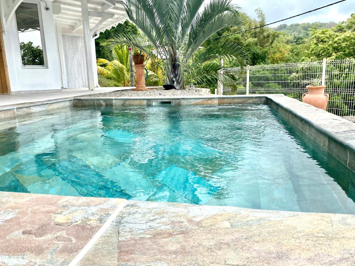 Les Appart Villa Sunbay Caraibes Avec Piscine Privative Vue Mer Et Montagne Le François Exteriér fotografie