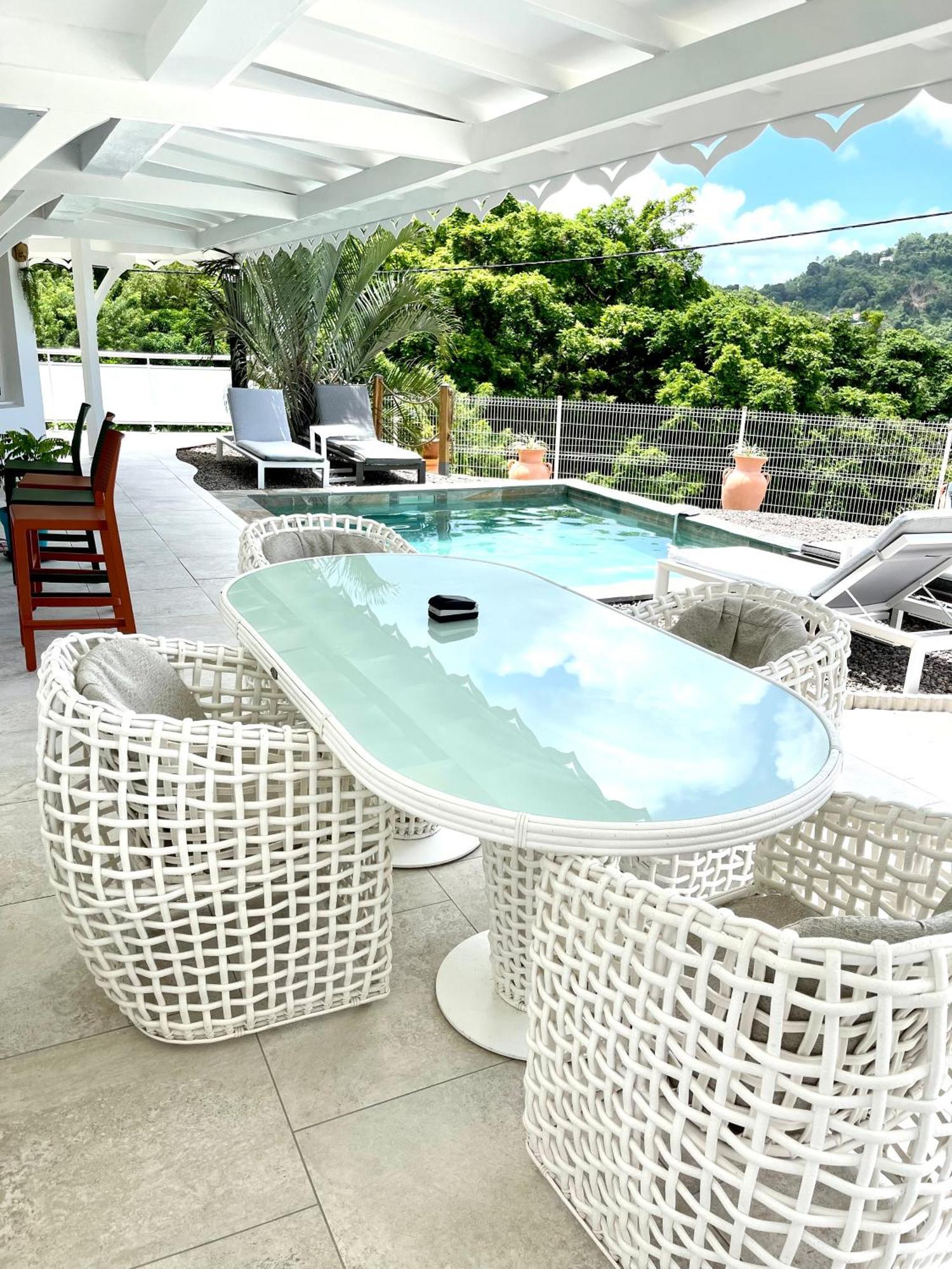 Les Appart Villa Sunbay Caraibes Avec Piscine Privative Vue Mer Et Montagne Le François Exteriér fotografie